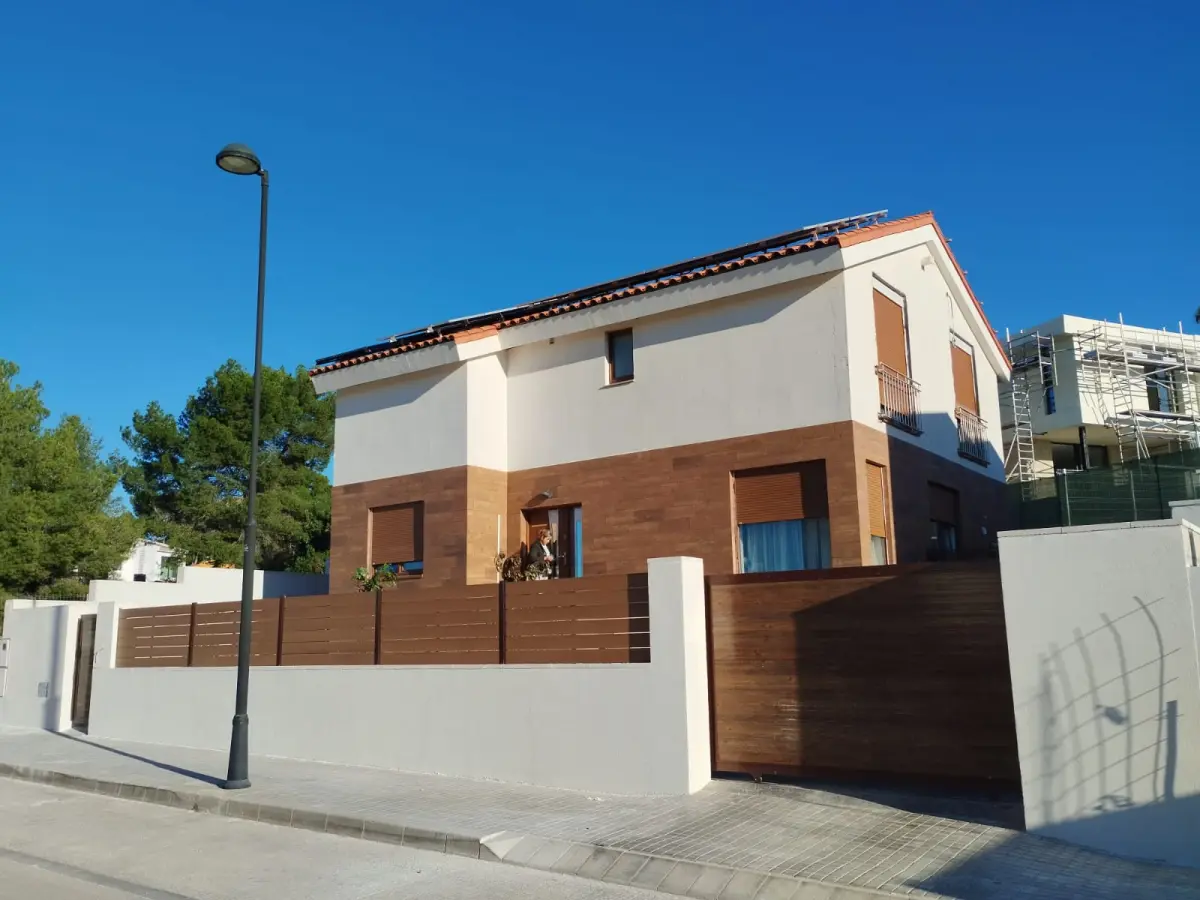 Chalet unifamiliar eficiente – Energía renovable