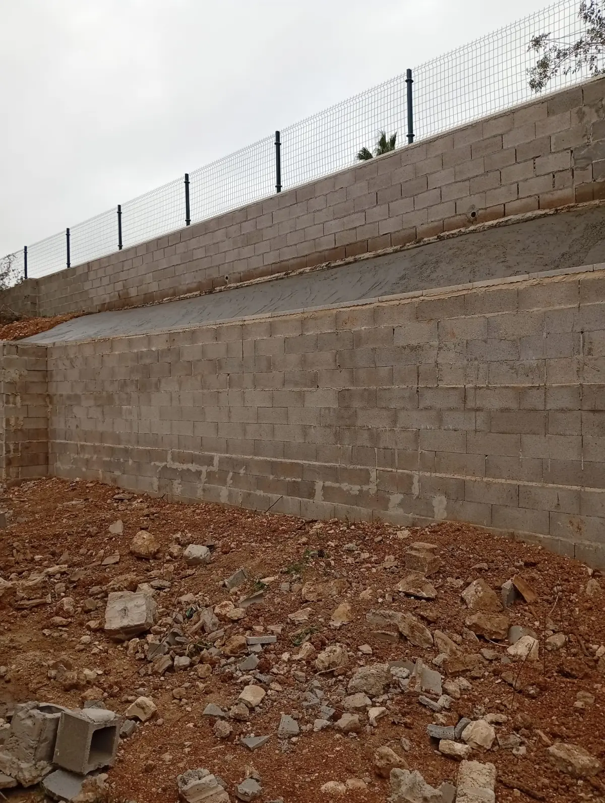Muro de contención 50 m – Reparación tras DANA